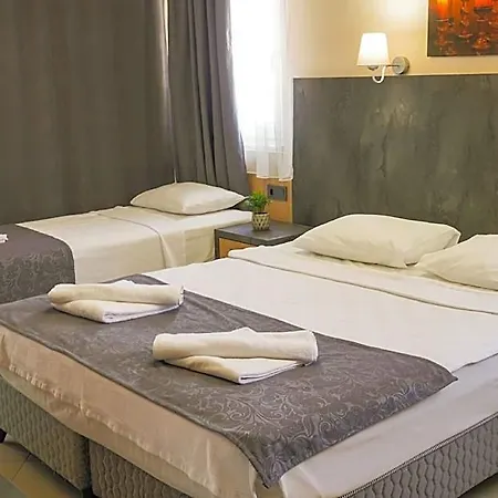 Hotel Anna Queen