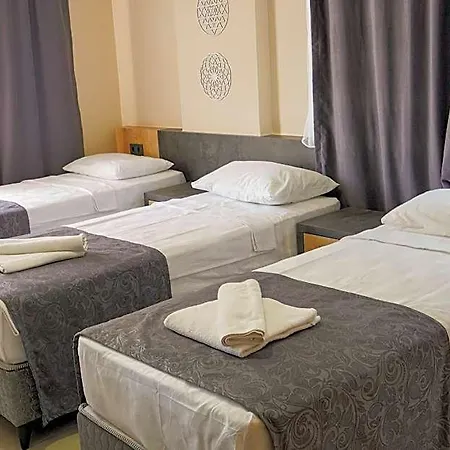 Anna Queen Hotel